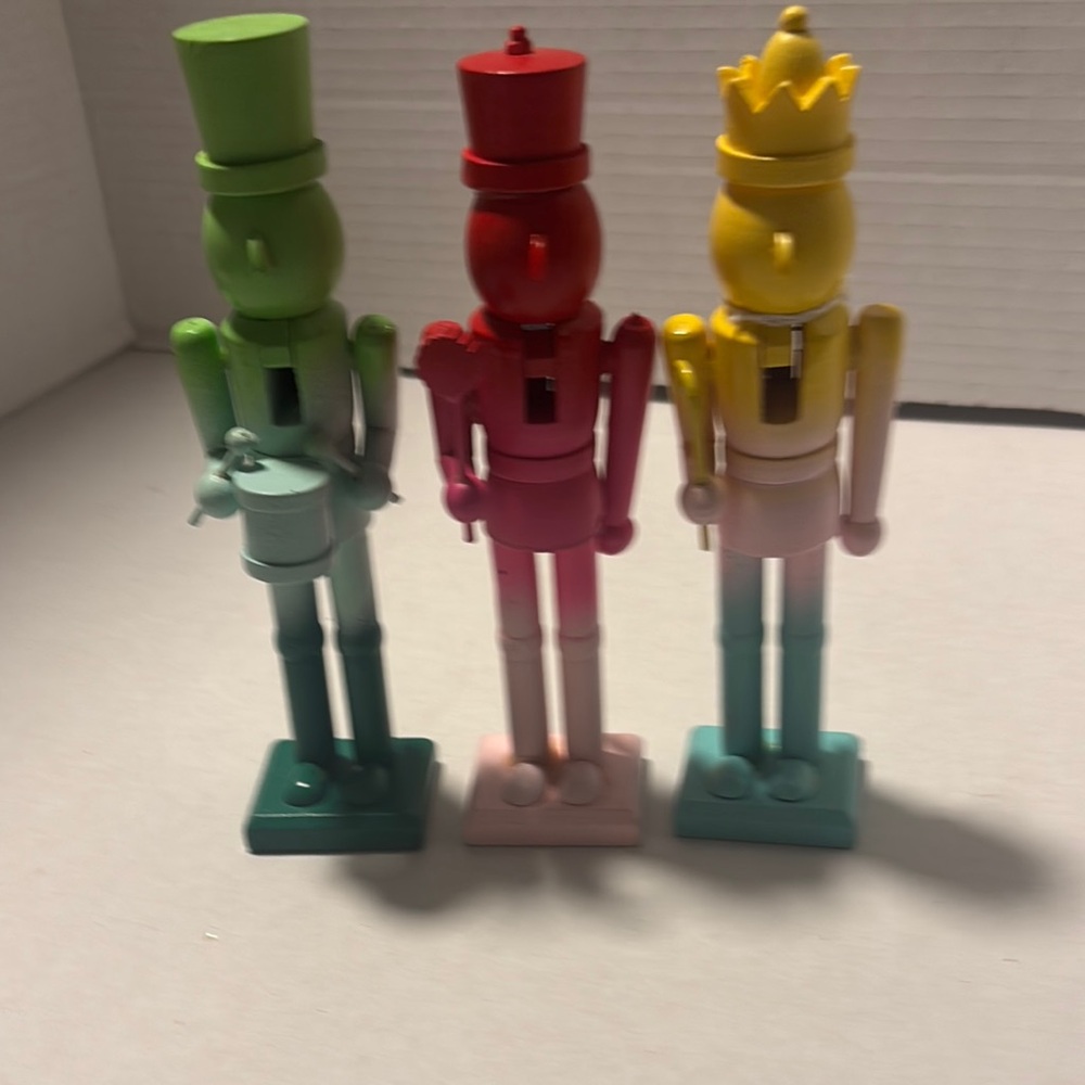 Colorful Nutcracker Toy Set